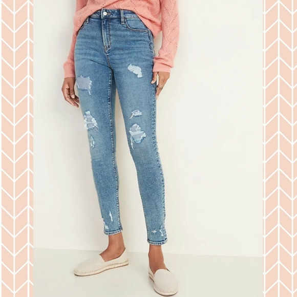 Old Navy Denim - Old Navy Rockstar high rise super skinny jeans